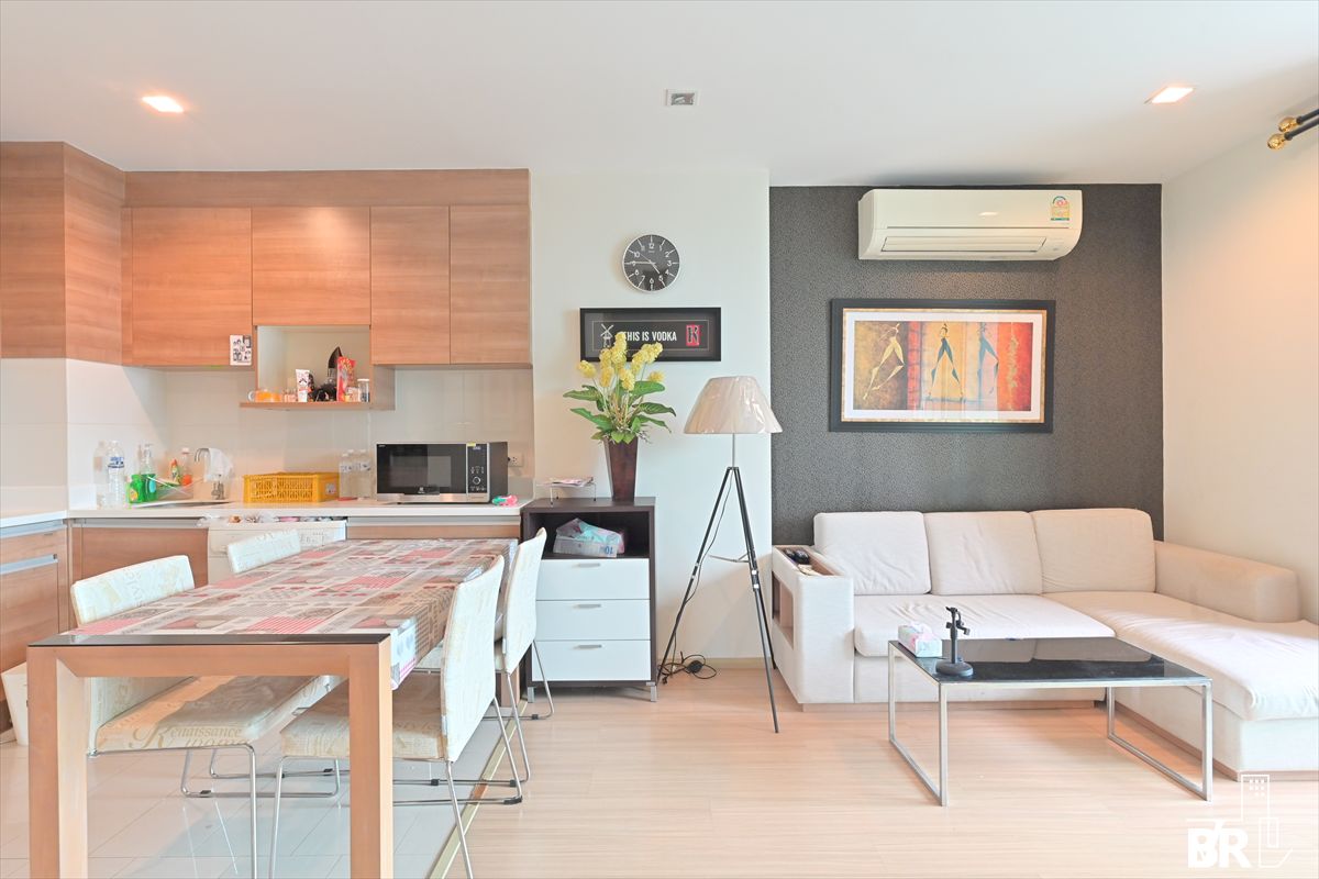 ให้เช่าคอนโดรัชดา ห้วยขวาง : 💥Rhythm Ratchada-Huaikwang - Best price 28,000/month Type 2B1B Size 55 sq.m. Nice decorations ✨- by Loft