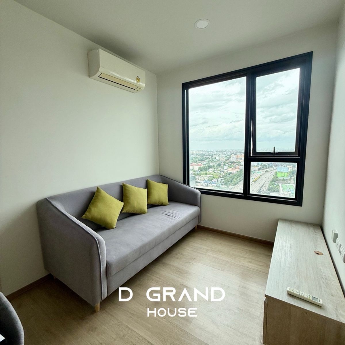 For SaleCondoKasetsart, Ratchayothin : Selling a very good price, 2 bedrooms, city views, corner rooms, new rooms have never been in.