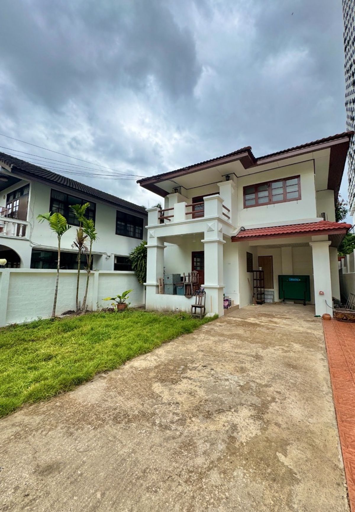 For RentHouseNana, North Nana,Sukhumvit13, Soi Nana : Rent a single house, Soi Sukhumvit 4, near the BTS BTS for rent.