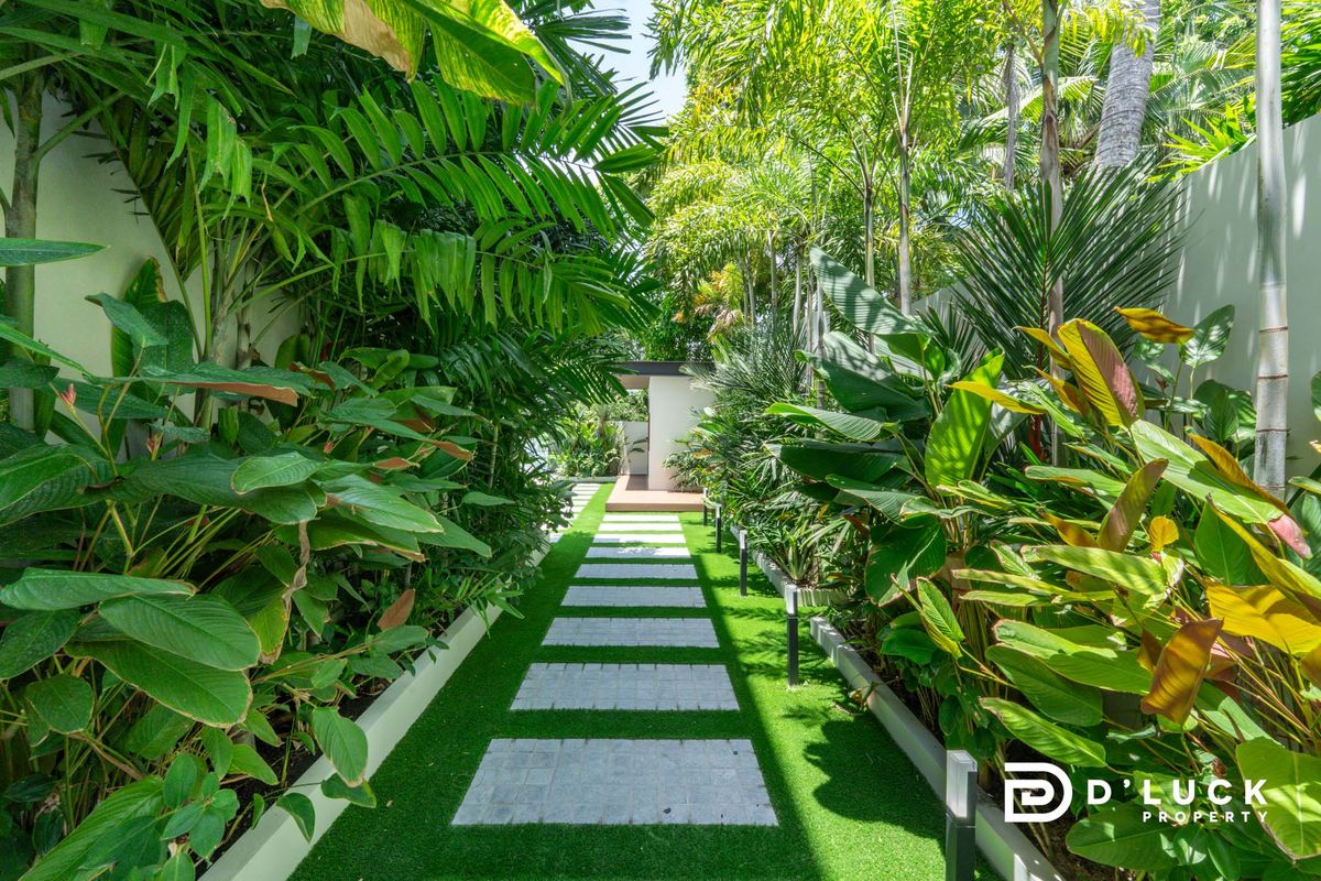 ขายพัทยา บางแสน ชลบุรี สัตหีบ : Luxury pool villa in pattaya for sale 