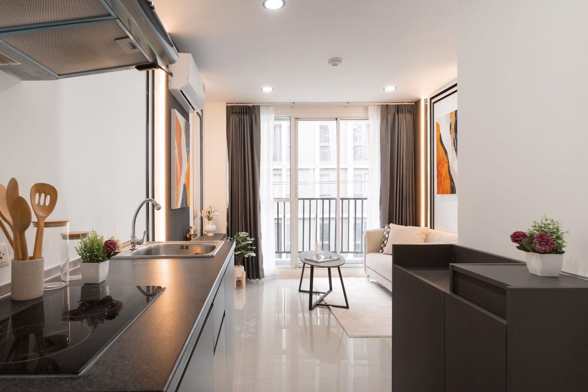 For SaleCondoLadprao, Central Ladprao : 🏢 The new room is very beautiful, only 500 meters to MRT Ladprao, installments only 7, xxx 😍