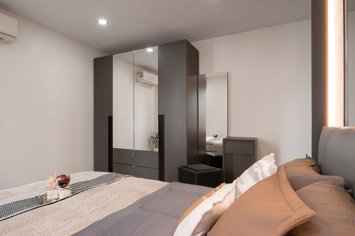 For SaleCondoLadprao, Central Ladprao : 🏢 The new room is very beautiful, only 500 meters to MRT Ladprao, installments only 7, xxx 😍