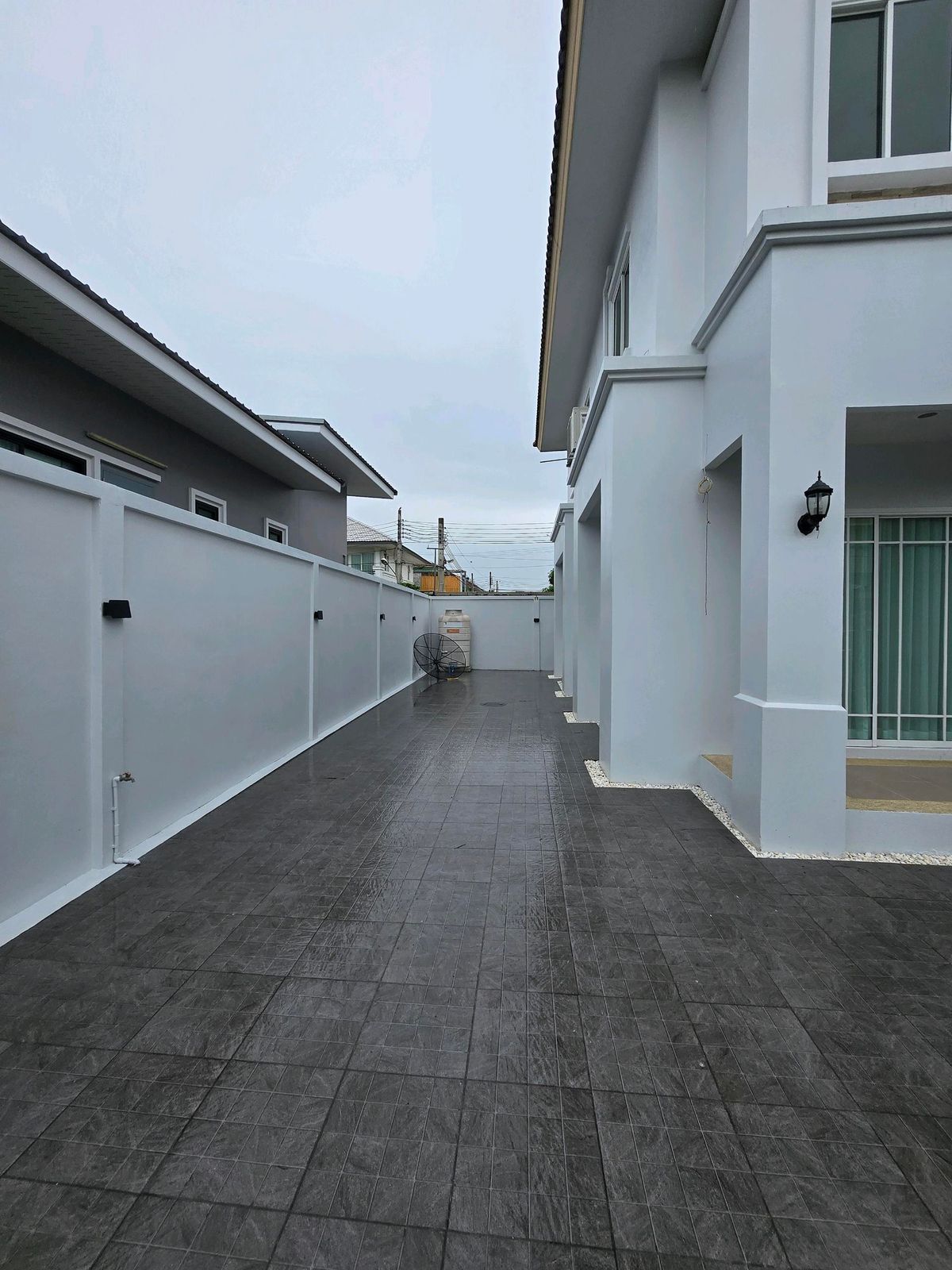 ขายทาวน์โฮมบางแค เพชรเกษม : ขายบ้านแฝดบางแวก พุทธมณฑล สาย1 รีโนเวทใหม่หลังมุม สวย พร้อมอยู่ ทำเลดี ใกล้ MRT เพชรเกษม48