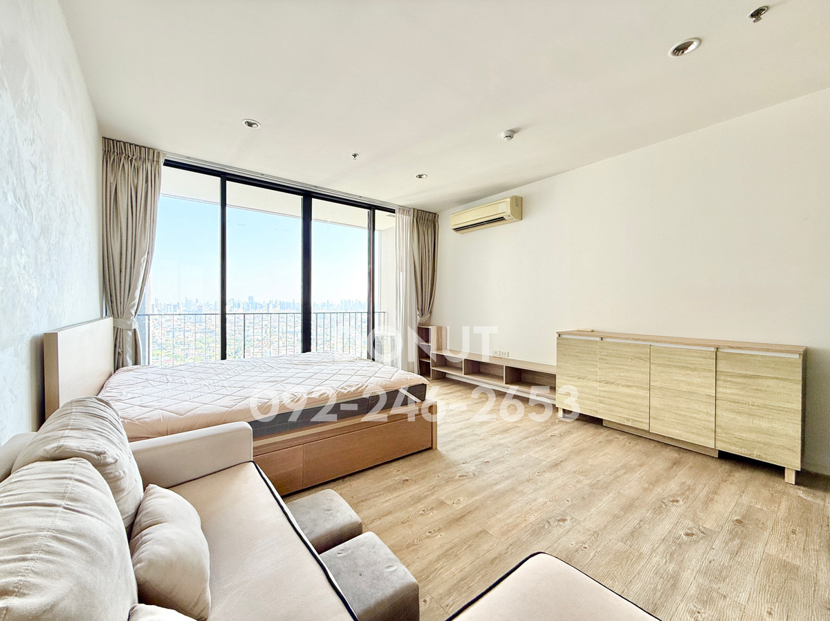 ขายคอนโดลาดพร้าว เซ็นทรัลลาดพร้าว :  ขายด่วน🌈✨ The issara Ladprao ตำแหน่งดี สภาพดีมาก ชั้นสูง ทิศใต้ 2,899,000 บาท  โทร 092-2462653 Donut