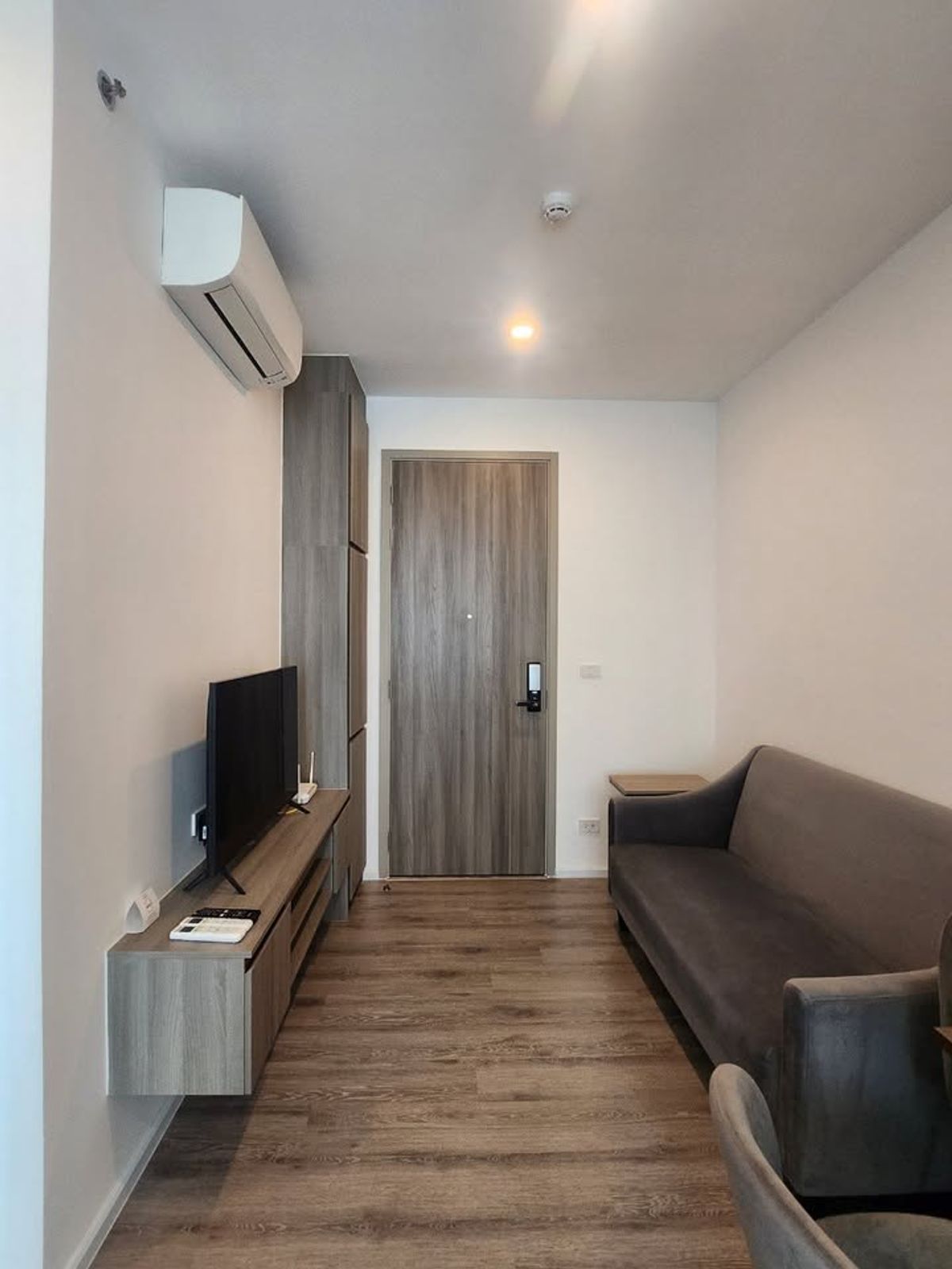For RentCondoSamut Prakan,Samrong : Condo for rent 1 bedroom Knightsbridge Sukhumvit-Thepharak 🔥 Attached to the yellow line MRT Tippawan Station 🔥
