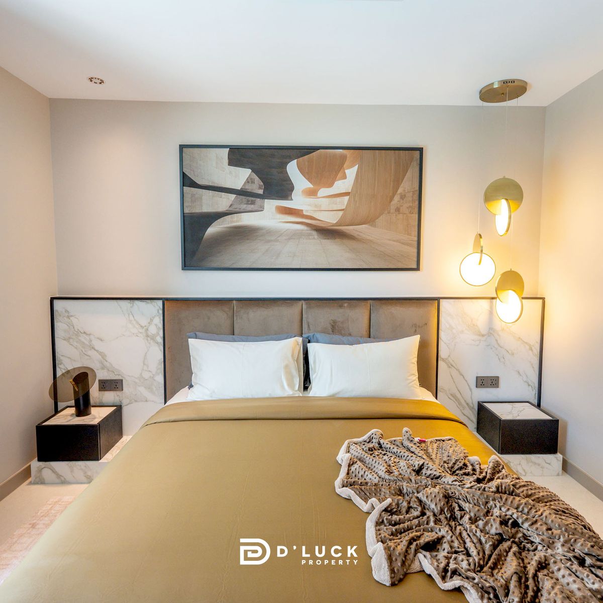 ขายพัทยา บางแสน ชลบุรี สัตหีบ : Luxury pool villa in pattaya for sale 