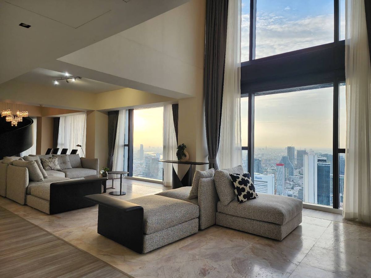 ให้เช่าคอนโดสาทร นราธิวาส : Spacious 4 bedrooms for rent at The Met with private pool 