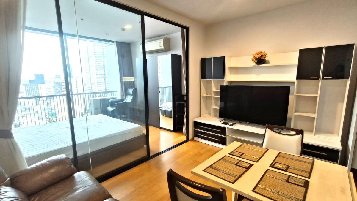 ให้เช่าคอนโดสาทร นราธิวาส : ให้เช่าคอนโด Noble Revo Silom (33sqm, 1B1B) 5นาที ถึง BTSสุรศักดิ์