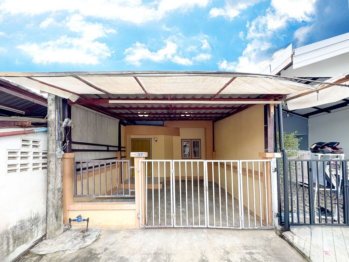 ขายทาวน์โฮมปทุมธานี รังสิต ธรรมศาสตร์ : 🏡 เงินเดือนหมื่นต้นๆ ก็สามารถเป็นเจ้าของบ้านได้ เพียง 690,000 บาท บ้านชั้นเดียว ราคาสุดคุ้ม! หมู่บ้านธันยพฤกษ์ คลอง 7 เงียบสงบ เดินทางสะดวกสบาย