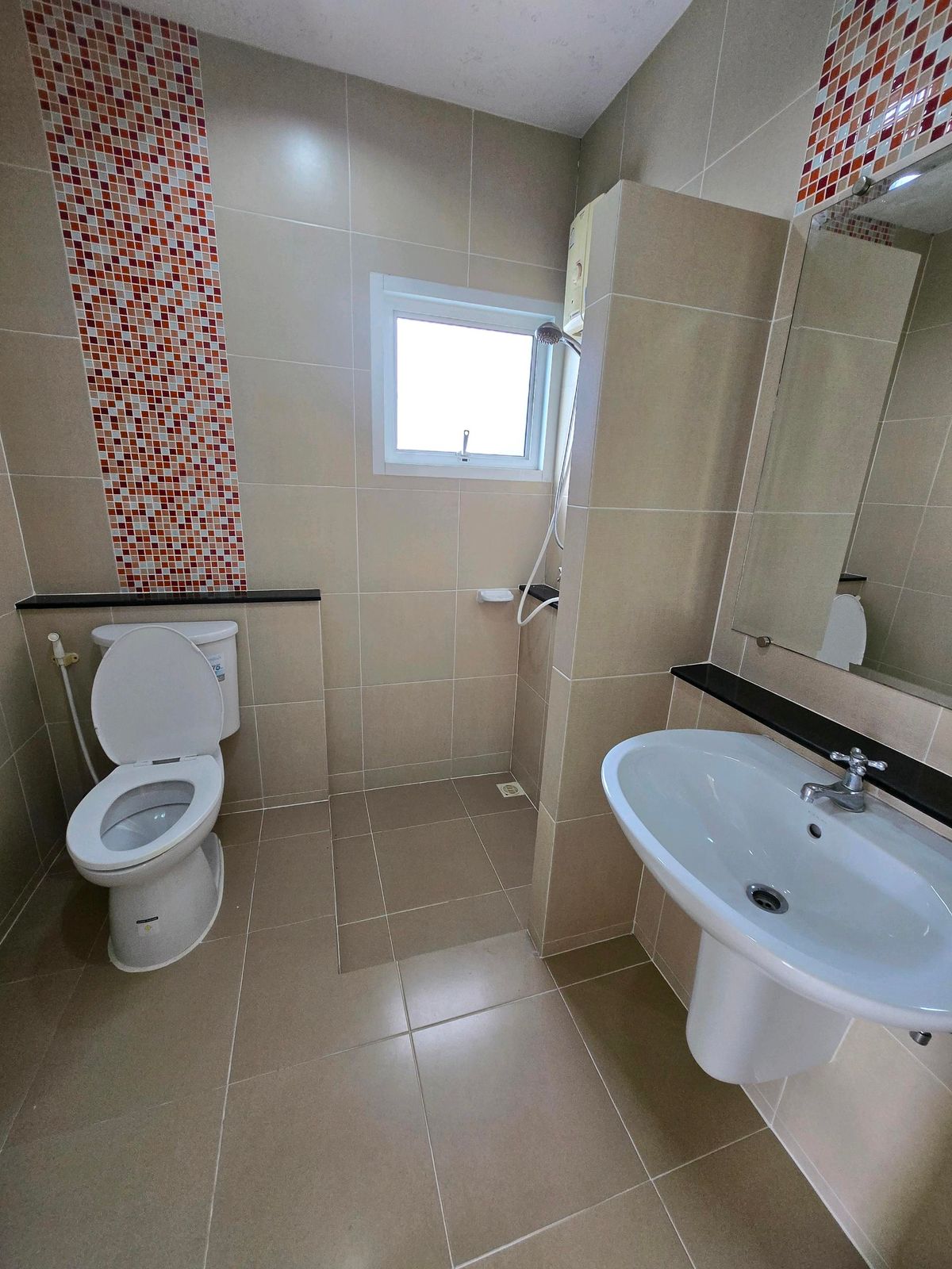 ขายทาวน์โฮมบางแค เพชรเกษม : ขายบ้านแฝดบางแวก พุทธมณฑล สาย1 รีโนเวทใหม่หลังมุม สวย พร้อมอยู่ ทำเลดี ใกล้ MRT เพชรเกษม48