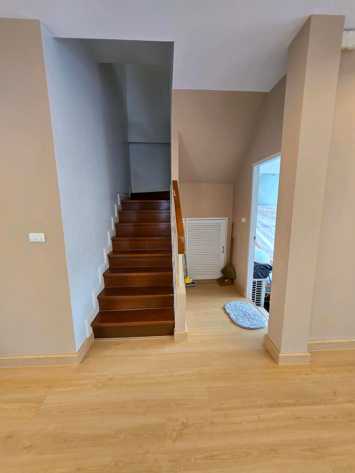 ขายทาวน์โฮมบางแค เพชรเกษม : ขายบ้านแฝดบางแวก พุทธมณฑล สาย1 รีโนเวทใหม่หลังมุม สวย พร้อมอยู่ ทำเลดี ใกล้ MRT เพชรเกษม48