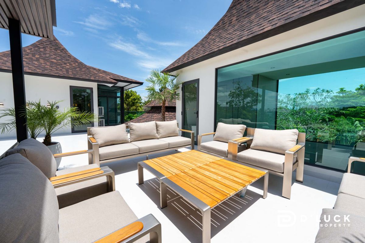 ขายพัทยา บางแสน ชลบุรี สัตหีบ : Luxury pool villa in pattaya for sale 