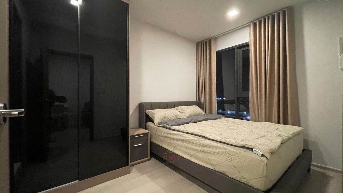 For RentCondoLadprao, Central Ladprao : RC080225 Condo for rent, corner unit, Life Phahon-Ladprao, next to BTS Ha Yaek Lat Phrao, opposite Central Ladprao.