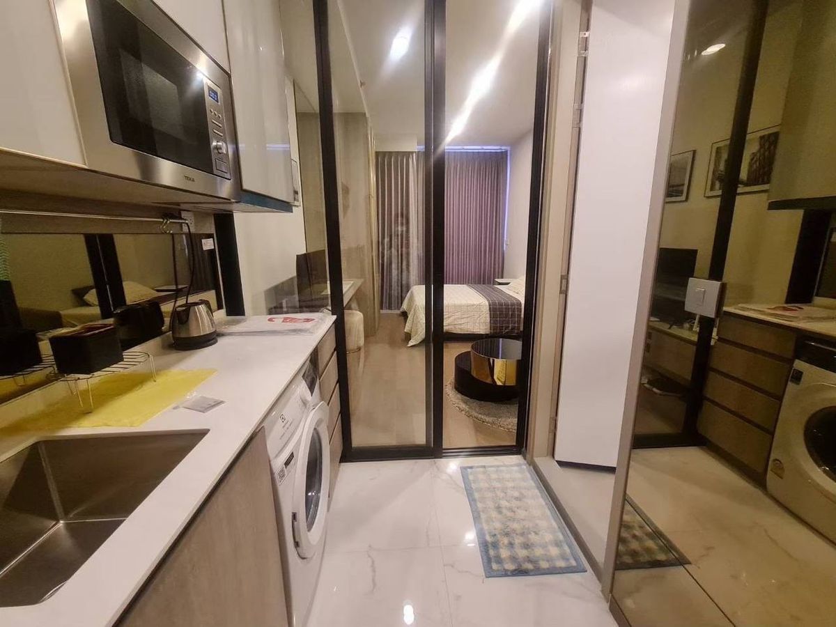 For RentCondoRatchathewi,Phayathai : Park Origin Phayathai【𝐑𝐄𝐍𝐓】🔥Simple yet elegant, this room features a white, gray, and black theme, with a compact design.🔥  Contact Line ID: @hacondo