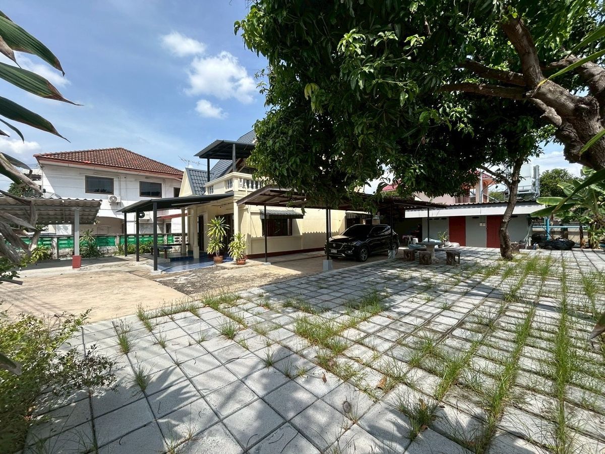 ขายบ้านปทุมธานี รังสิต ธรรมศาสตร์ : ขายถูก✅บ้านเดี่ยวพร้อมที่ดิน พหลโยธิน68
คูคต ลำลูกกา ใกล้ คปอ.