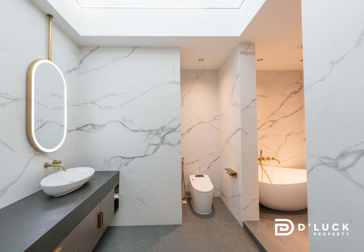 ขายพัทยา บางแสน ชลบุรี สัตหีบ : Luxury pool villa in pattaya for sale 