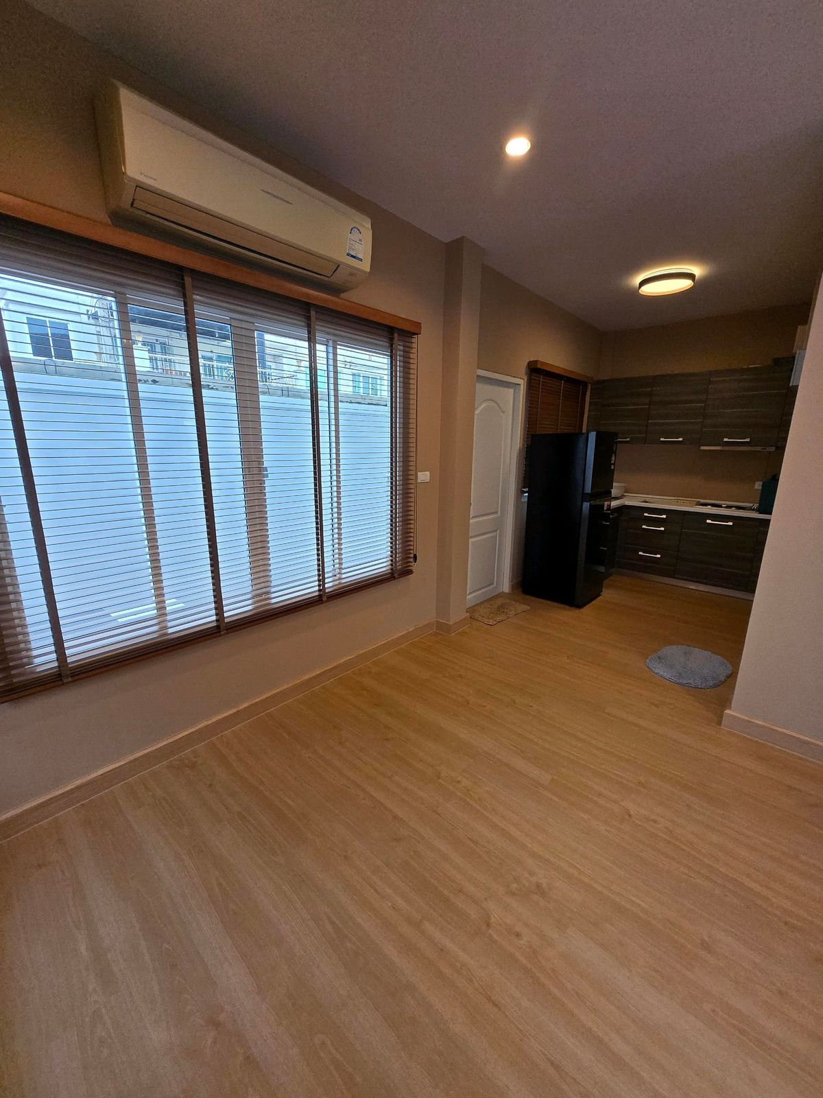 ขายทาวน์โฮมบางแค เพชรเกษม : ขายบ้านแฝดบางแวก พุทธมณฑล สาย1 รีโนเวทใหม่หลังมุม สวย พร้อมอยู่ ทำเลดี ใกล้ MRT เพชรเกษม48