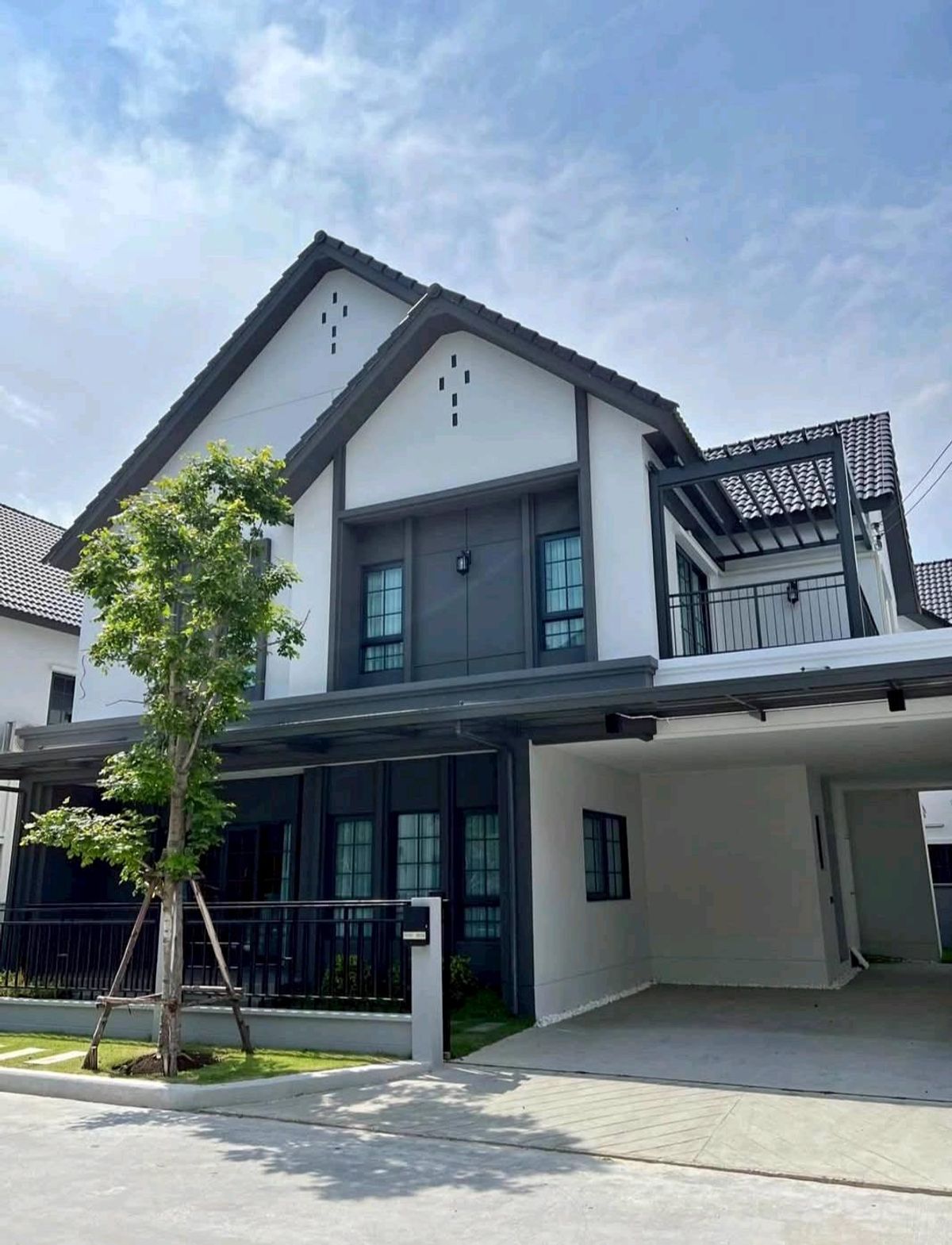 ให้เช่าบ้านบางนา แบริ่ง ลาซาล : ให้เช่าบ้านเดี่ยว Centro Bangna