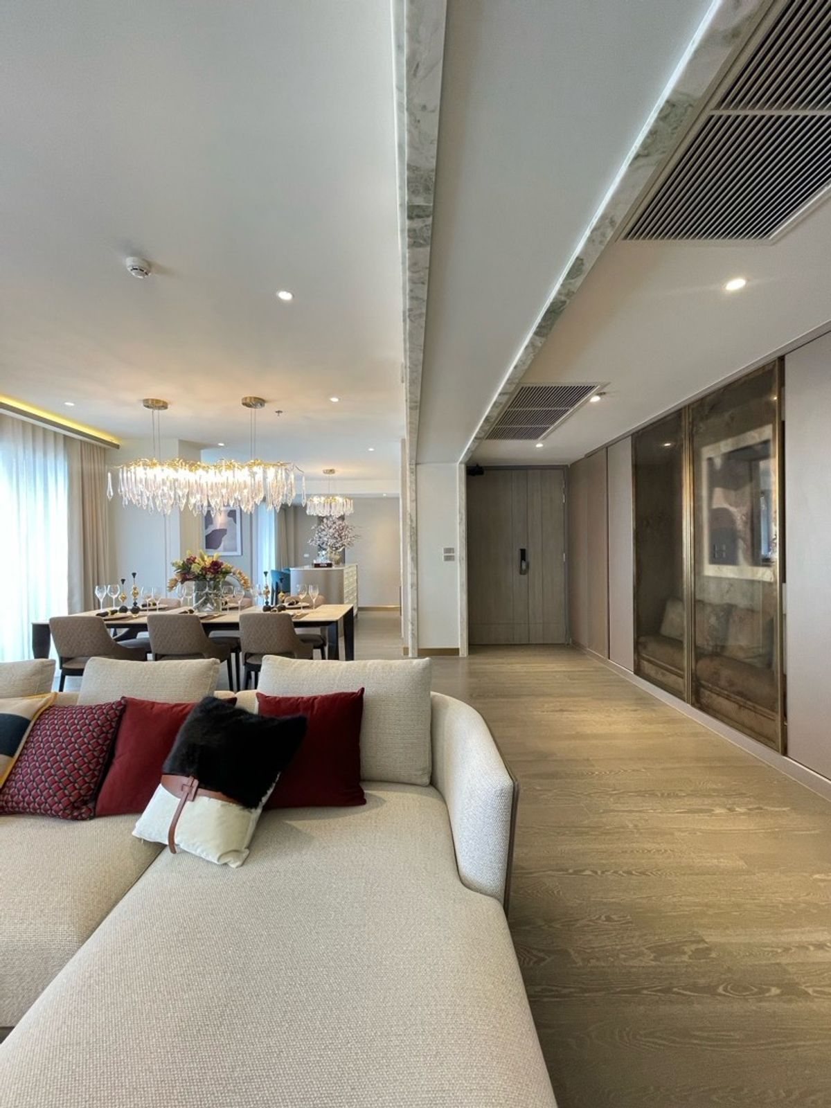 ขายคอนโดคลองเตย กล้วยน้ำไท : ✨ที่สุดของการใช้ชีวิตระดับพรีเมียม: Coco Parc Penthouse (3 ห้องนอน / 256.37 ตร.ม.) | ขาย 83 ล้าน Tel. 0636569606