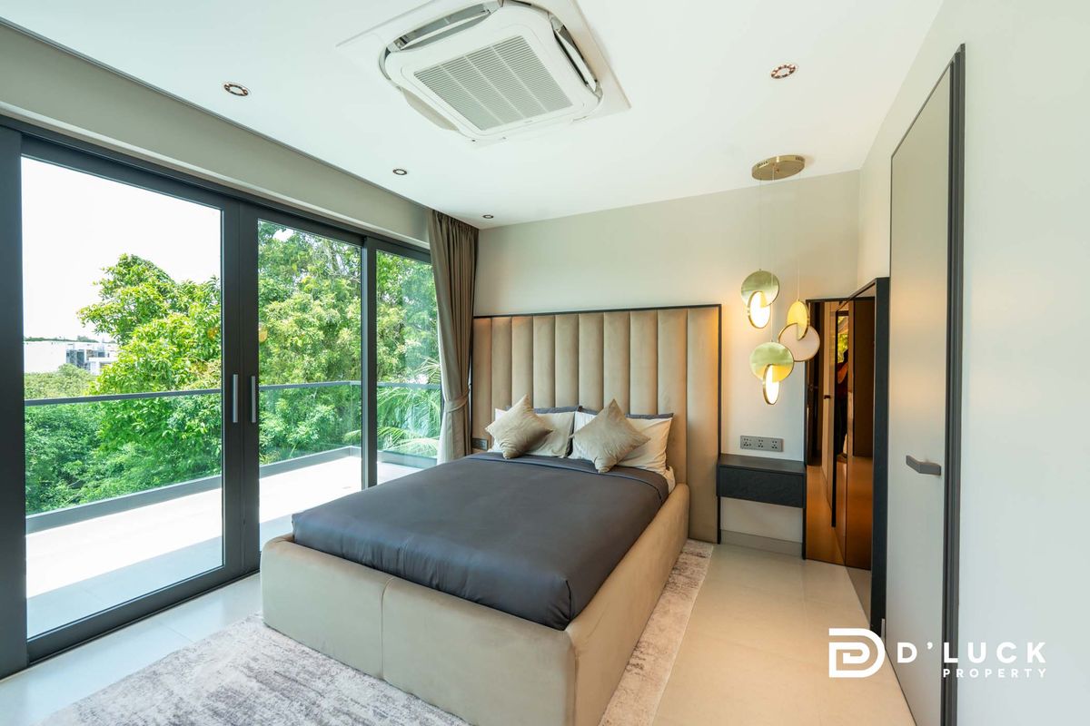 ขายพัทยา บางแสน ชลบุรี สัตหีบ : Luxury pool villa in pattaya for sale 