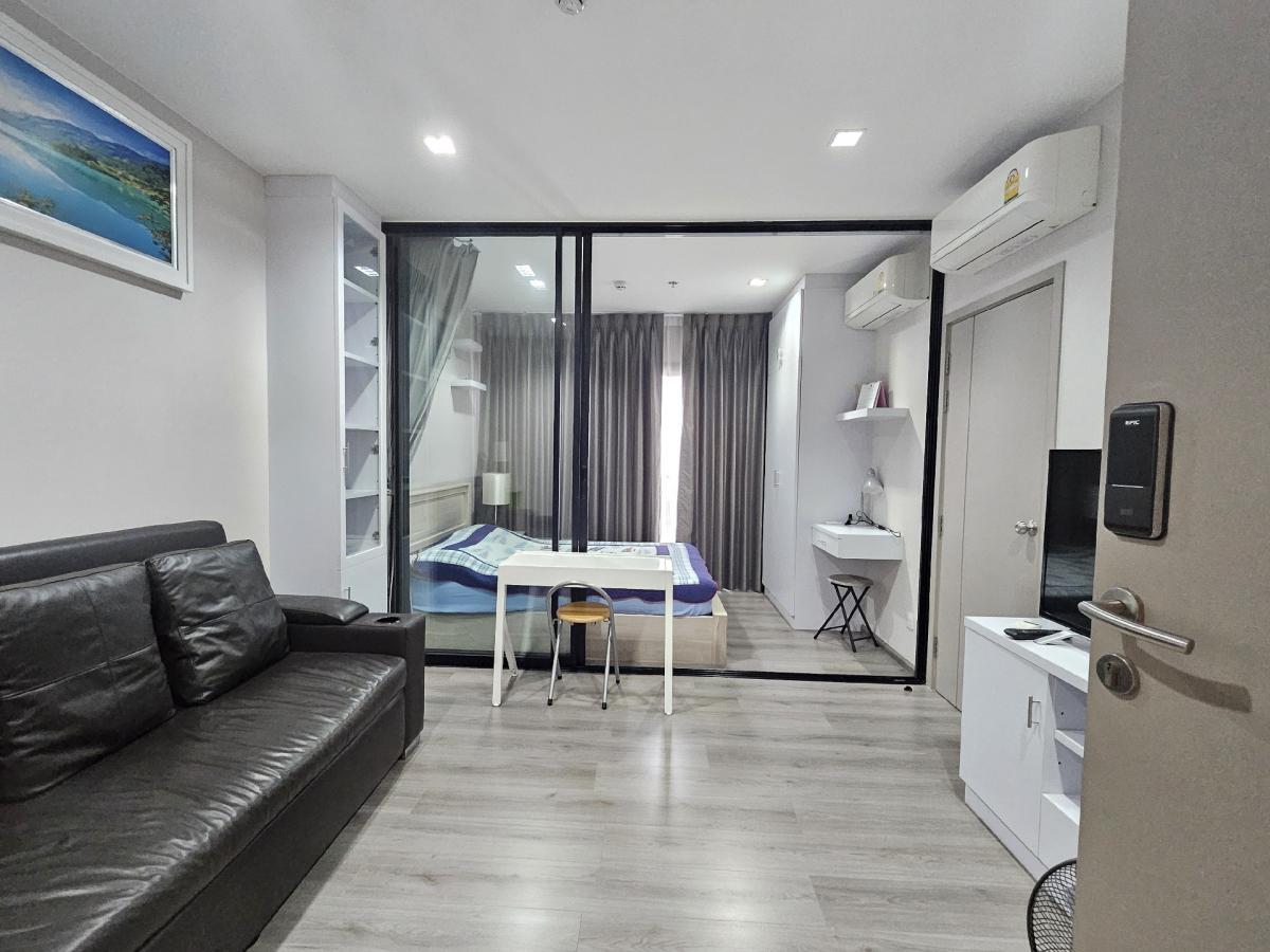 ให้เช่าคอนโดรัตนาธิเบศร์ สนามบินน้ำ พระนั่งเกล้า : ให้เช่า Politan rive ชั้น 14 ขนาด 30 ตร.ม.วิวแม่น้ำ สระส่วนกลาง เฟอร์นิเจอร์ครบ พร้อมอยู่