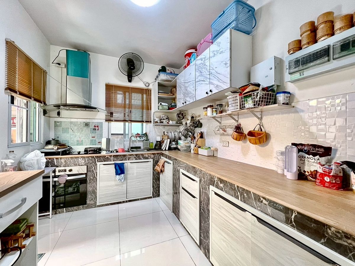 ขายบ้านพุทธมณฑล ศาลายา : ขายบ้านเดี่ยว 2 ชั้น Passorn Prestige ปิ่นเกล้า-เพชรเกษม เนื้อที่ 55.7 ตารางวา 3 ห้องนอน  ตำบลกระทุ่มล้ม อำเภอสามพราน จังหวัดนครปฐม