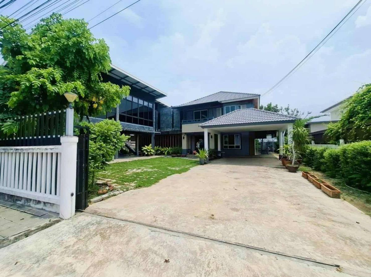 ขายบ้านสมุทรปราการ สำโรง : ขายถูกมาก!! บ้านพร้อมสำนักงาน ที่ดินรวม 153.7 ตร.ว. อ.บางบ่อ จ.สมุทรปราการ ใกล้ห้าง ทางด่วน สนามบินฯ