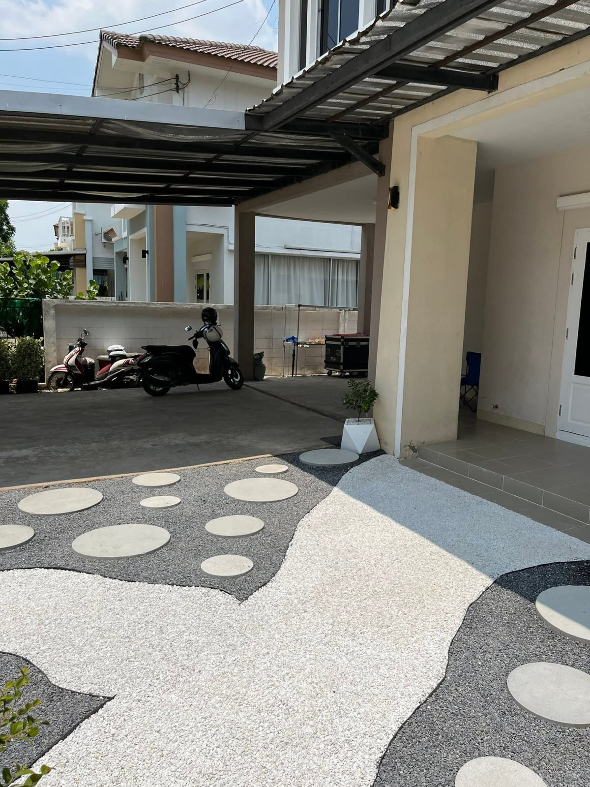 ขายบ้านนวมินทร์ รามอินทรา : ขายบ้าน เนเบอร์โฮม วัชรพล หน้ากว้าง สามวาตะวันตก เขต คลองสามวา กรุงเทพ CX-145709