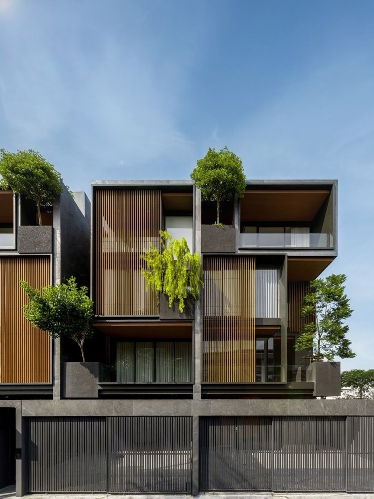 ขายทาวน์โฮมลาดพร้าว101 แฮปปี้แลนด์ : ขาย Town home ใกล้ MRT มหาดไทย ขนาด 485 Sq.m 3 bed 4 bath 3 Parking พิเศษเพียง 39.9 MB