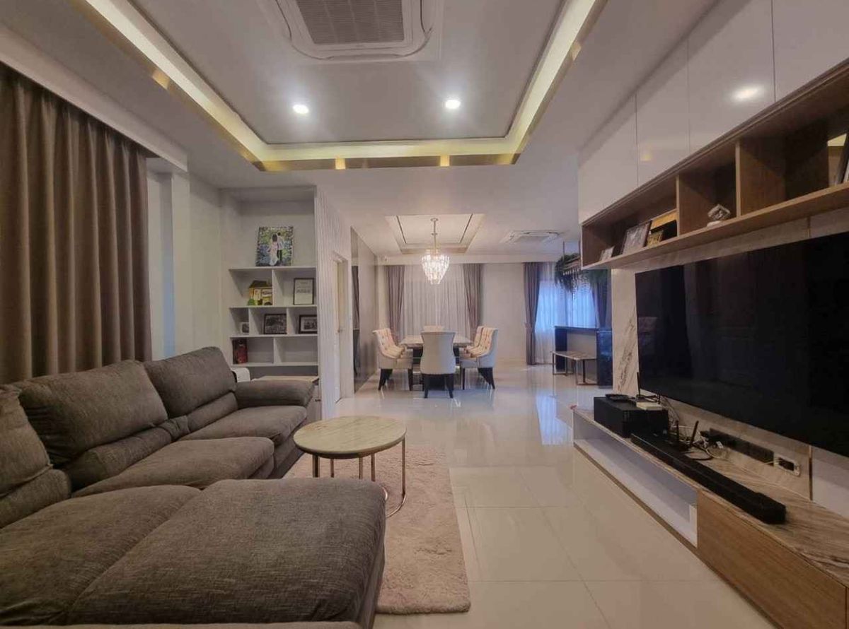 ให้เช่าบ้านปทุมธานี รังสิต ธรรมศาสตร์ : 📣ให้เช่า 99,000 บาท  บ้านเดี่ยว หมู่บ้าน CENTRO Vibhavadi  ใกล้รถไฟฟ้า สายสีแดง สถานนี้ ดอนเมือง