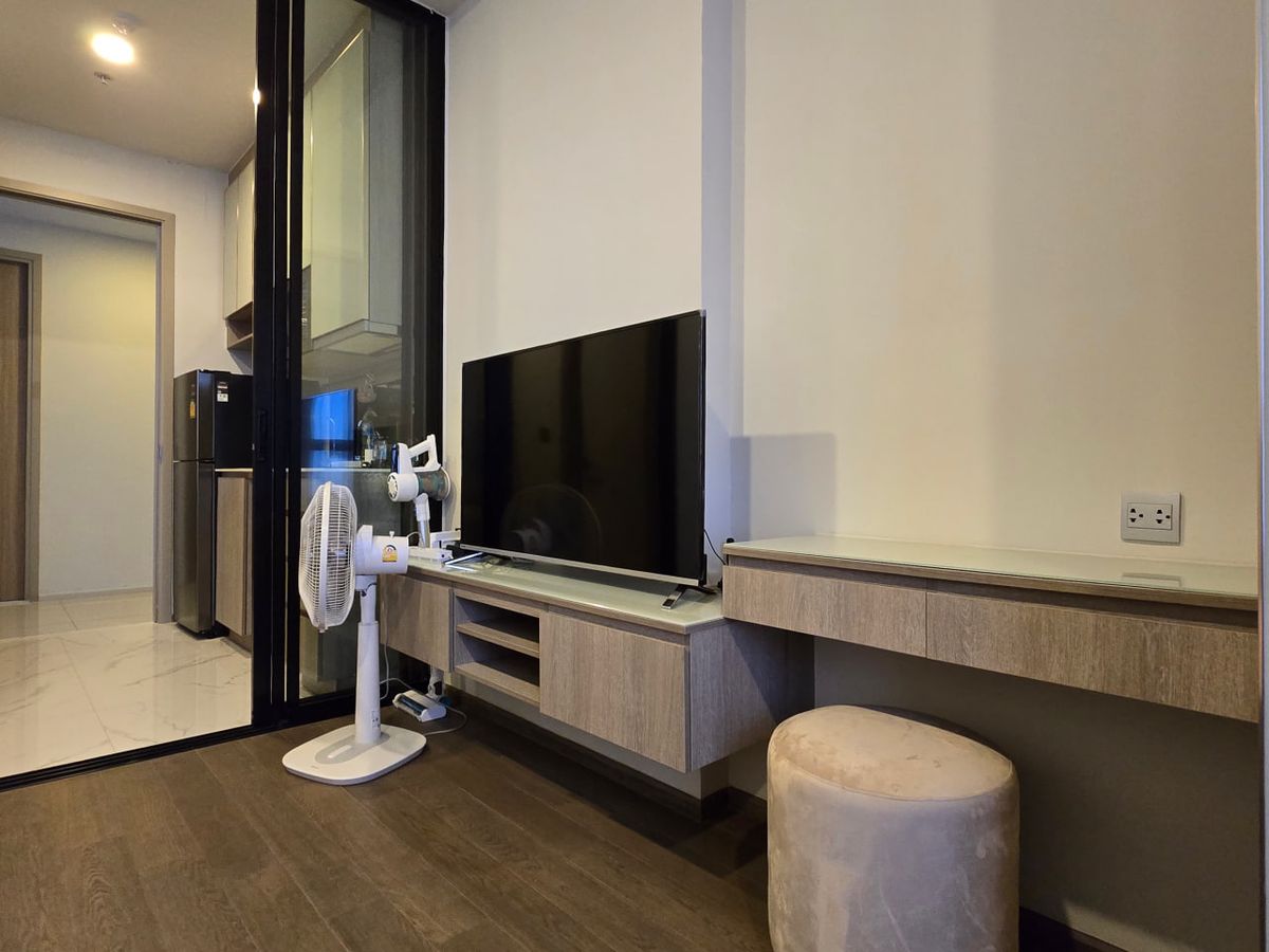 ให้เช่าคอนโดราชเทวี พญาไท : Park Origin Phayathai【𝐑𝐄𝐍𝐓】🔥สวยครบทุกมุม จัดสรรพื้นที่อย่างชาญฉลาด ใช้งานได้คุ้มทุกตารางเมตร🔥  ติดต่อไลน์ไอดี: @hacondo