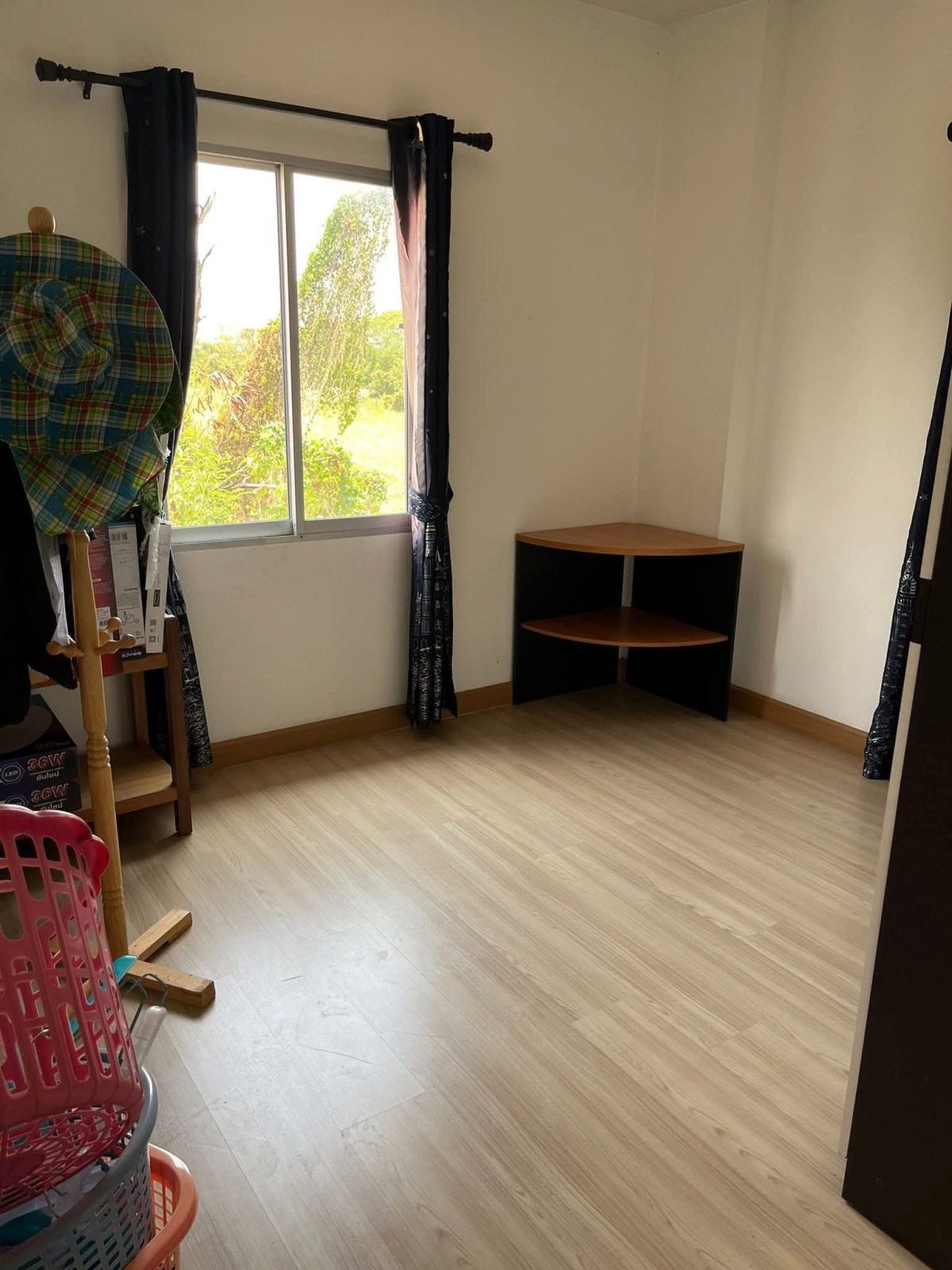 ขายบ้านนวมินทร์ รามอินทรา : ขายบ้าน เนเบอร์โฮม วัชรพล หน้ากว้าง สามวาตะวันตก เขต คลองสามวา กรุงเทพ CX-145709