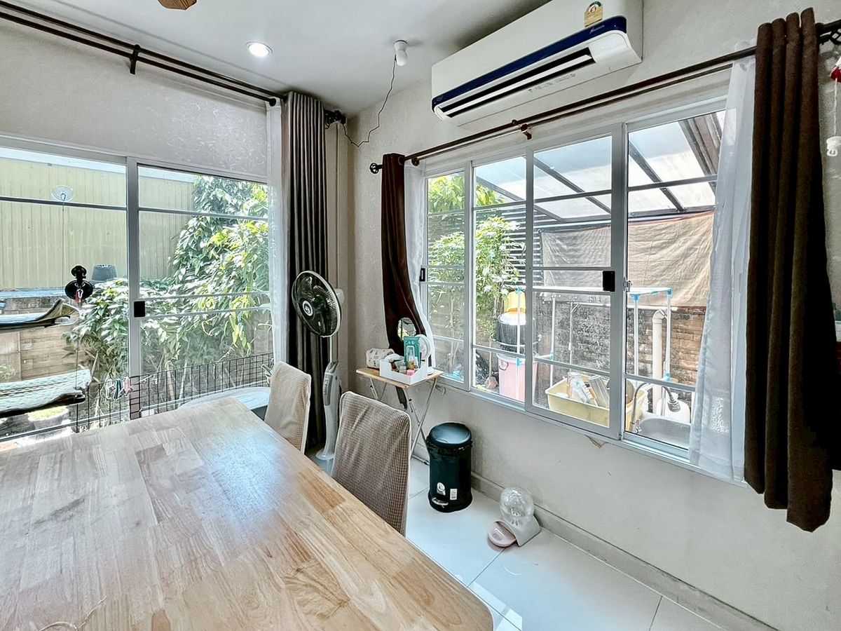 ขายบ้านพุทธมณฑล ศาลายา : ขายบ้านเดี่ยว 2 ชั้น Passorn Prestige ปิ่นเกล้า-เพชรเกษม เนื้อที่ 55.7 ตารางวา 3 ห้องนอน  ตำบลกระทุ่มล้ม อำเภอสามพราน จังหวัดนครปฐม