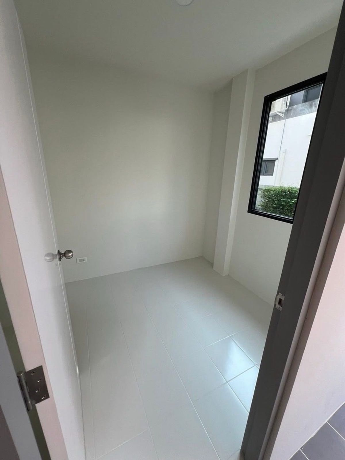 ให้เช่าโฮมออฟฟิศนวมินทร์ รามอินทรา : ปล่อยเช่า โฮมออฟฟิศ รามอินทรา - วงแหวน ถนนไทยรามัญ เขตคลองสามวา กรุงเทพมหานคร