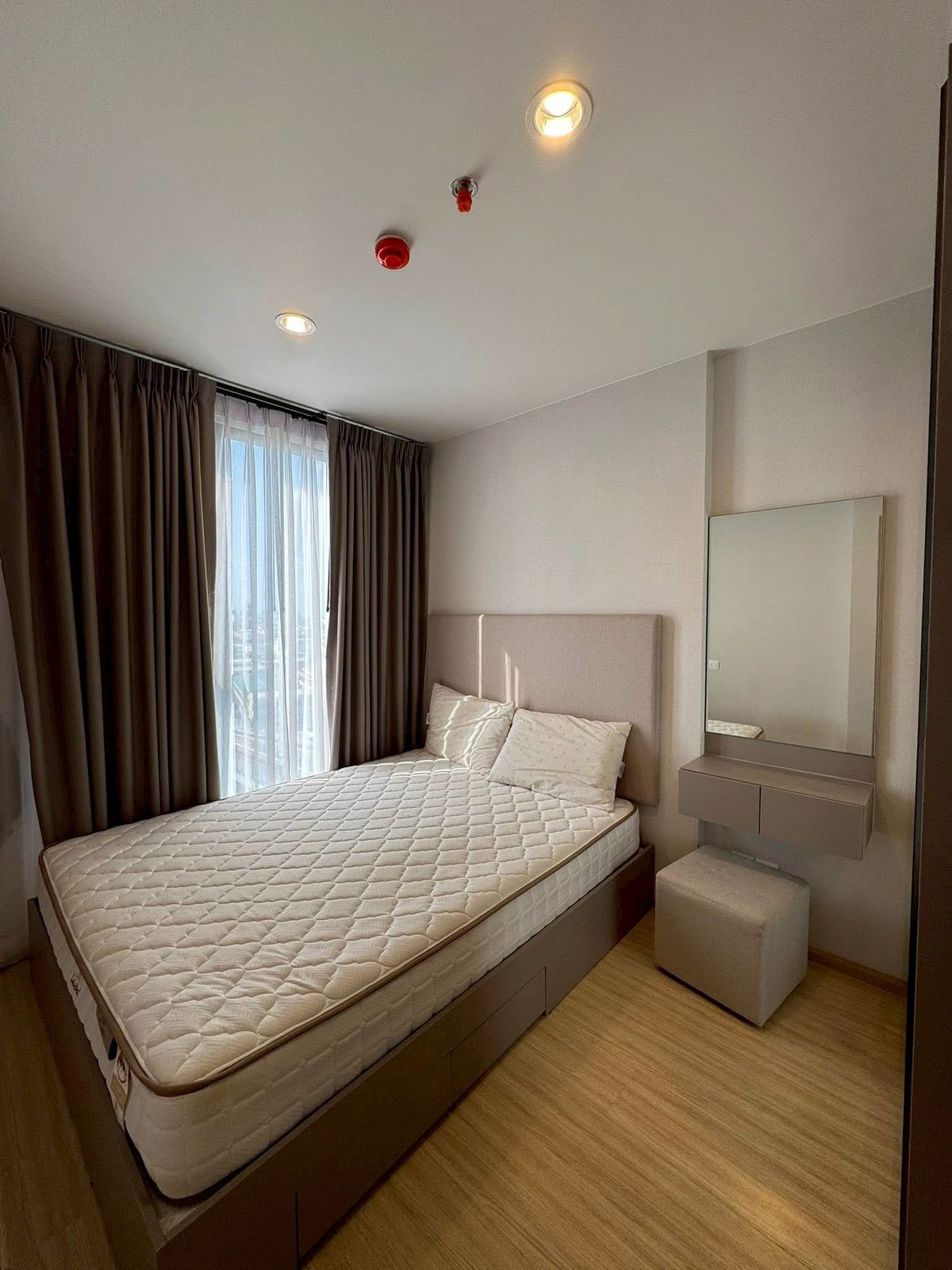 For RentCondoThaphra, Talat Phlu, Wutthakat : 🎓🎓 The Privacy Thaphra Interchange, an affordable condo Hurry and book. The room comes very quickly.