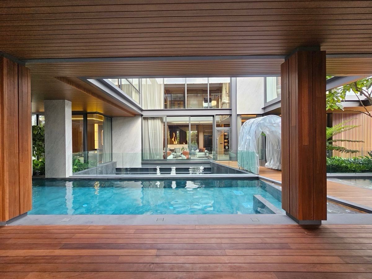 For SaleHouseBang Sue, Wong Sawang, Tao Pun : 📍Sonle Residences (Sunle Residence), 3-story luxury detached house on Ratchadaphisek Road, near MRT Wongsawang, only 5 units. Contact 086-795-9997 (JIM).