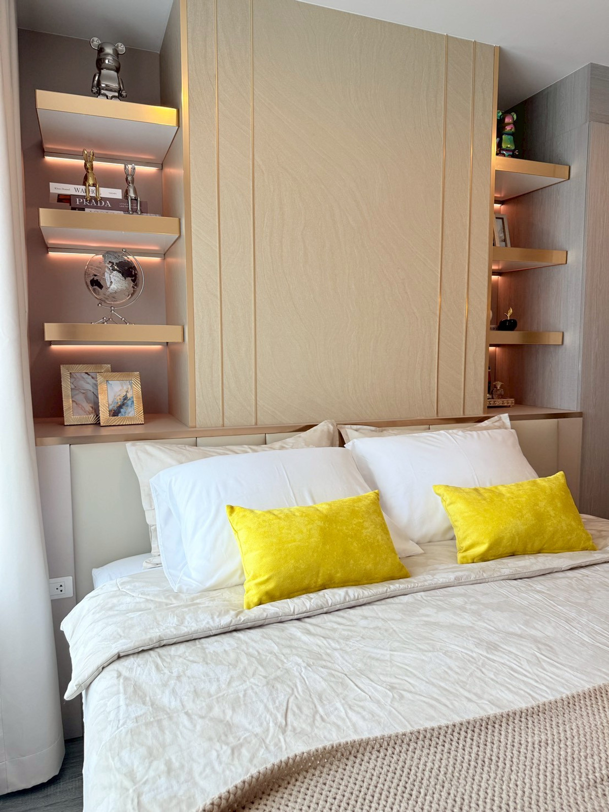 ให้เช่าคอนโดเสรีไทย-นิด้า : สวยตาแตก ห้องตำแหน่งแรร์ 1 ชั้นมีแค่ 1 ห้องเท่านั้น ห้องมุมไม่ติดห้องใคร ใกล้สายสีเหลืองและเดอะมอลล์บางกะปิ