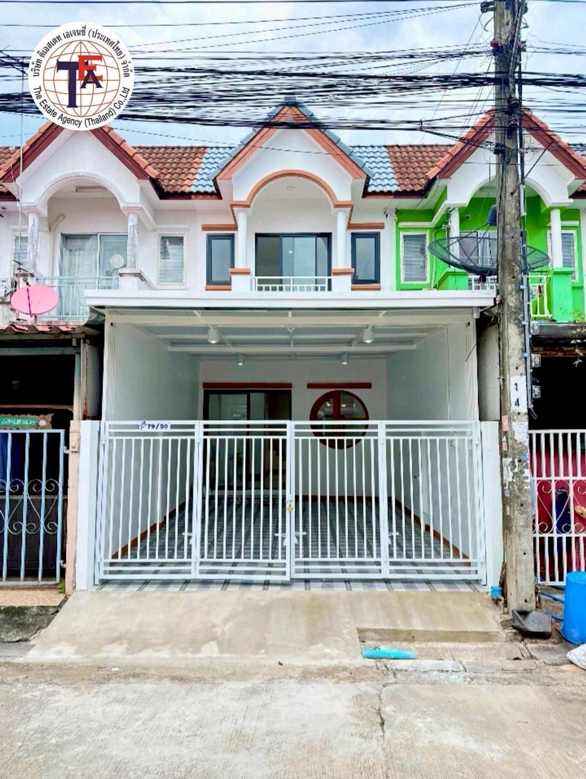 ขายทาวน์โฮมมีนบุรี-ร่มเกล้า : ขายทาวน์เฮ้าส์ 2 ชั้น หมู่บ้านรินทิชา  ร่มเกล้า 6 มีนบุร ีรามคำแหง ตลาดมีนบุรี ทางด่วนกาญจนาภิเษก สนามบินสุวรรณภูมิ ม. เกษมบัณฑิต โรงเรียนรัตนโกสินทร์ ลาดกระบัง โรงเรียนสารสาสน์ โรงเรียนเศรษฐบุตรบำเพ็ญ  โรงเรียนวัดปากบึง โลตัส บิ๊กซี โรงเรียนวัดบำรุงรื่น