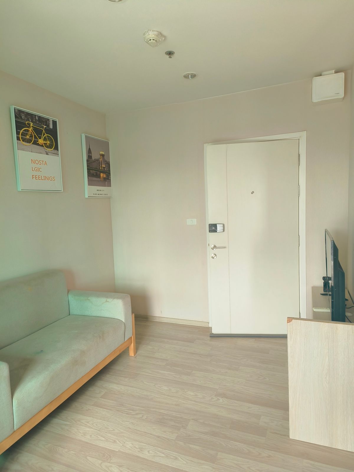 For RentCondoRama9, Petchburi, RCA : 🏙️ Rent! The Privacy Rama 9 - New Condo quietly, near MRT and Central Rama 9, complete with convenient transportation in the heart of New CBD.