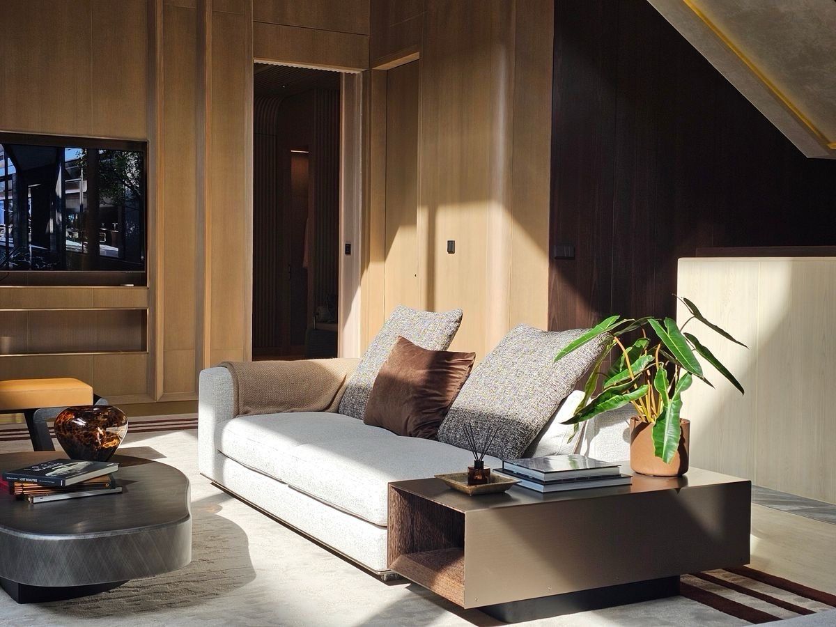 For SaleHouseBang Sue, Wong Sawang, Tao Pun : 📍Sonle Residences (Sunle Residence), 3-story luxury detached house on Ratchadaphisek Road, near MRT Wongsawang, only 5 units. Contact 086-795-9997 (JIM).