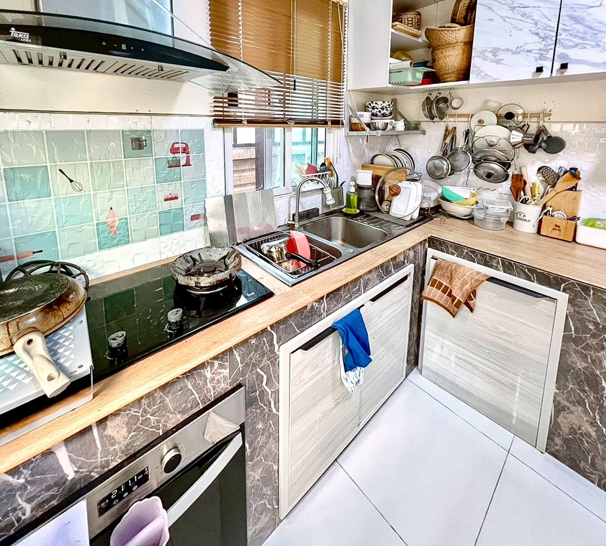 ขายบ้านพุทธมณฑล ศาลายา : ขายบ้านเดี่ยว 2 ชั้น Passorn Prestige ปิ่นเกล้า-เพชรเกษม เนื้อที่ 55.7 ตารางวา 3 ห้องนอน  ตำบลกระทุ่มล้ม อำเภอสามพราน จังหวัดนครปฐม