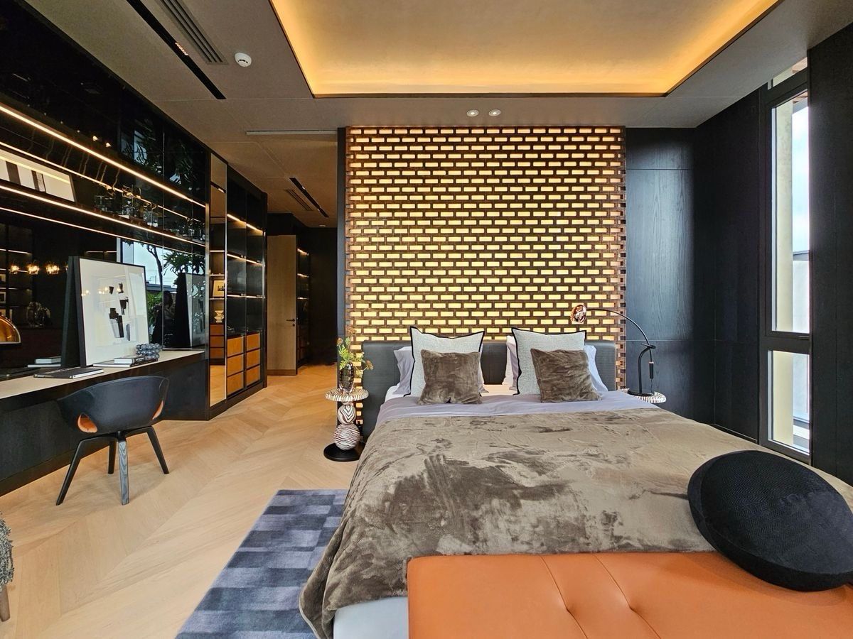 For SaleHouseBang Sue, Wong Sawang, Tao Pun : 📍Sonle Residences (Sunle Residence), 3-story luxury detached house on Ratchadaphisek Road, near MRT Wongsawang, only 5 units. Contact 086-795-9997 (JIM).