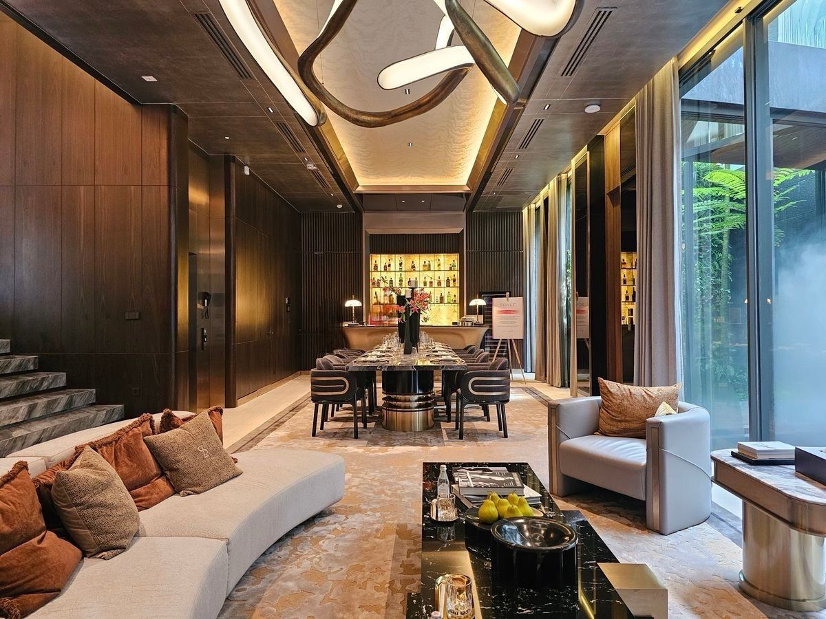 For SaleHouseBang Sue, Wong Sawang, Tao Pun : 📍Sonle Residences (Sunle Residence), 3-story luxury detached house on Ratchadaphisek Road, near MRT Wongsawang, only 5 units. Contact 086-795-9997 (JIM).