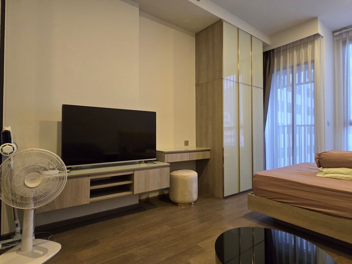 ให้เช่าคอนโดราชเทวี พญาไท : Park Origin Phayathai【𝐑𝐄𝐍𝐓】🔥สวยครบทุกมุม จัดสรรพื้นที่อย่างชาญฉลาด ใช้งานได้คุ้มทุกตารางเมตร🔥  ติดต่อไลน์ไอดี: @hacondo