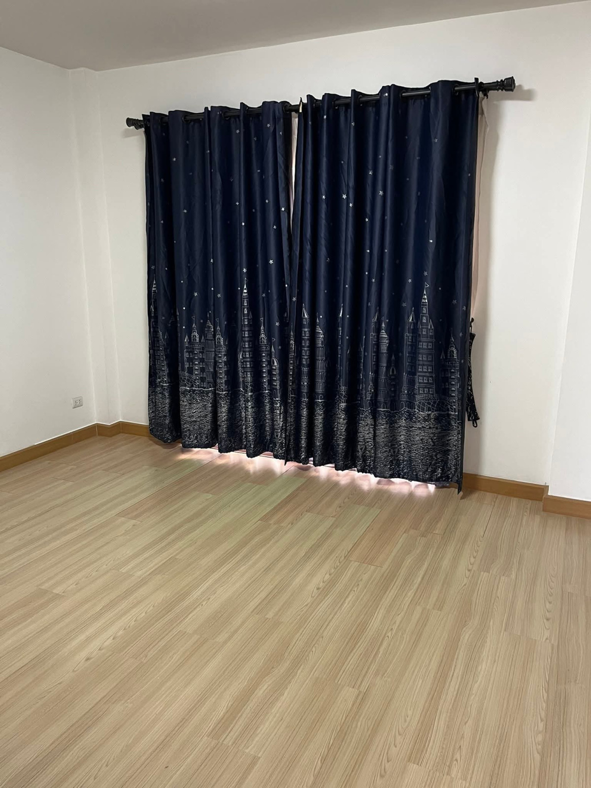 ขายบ้านนวมินทร์ รามอินทรา : ขายบ้าน เนเบอร์โฮม วัชรพล หน้ากว้าง สามวาตะวันตก เขต คลองสามวา กรุงเทพ CX-145709