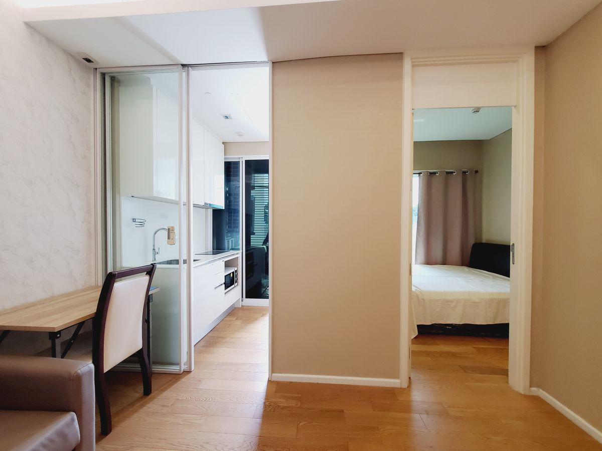 ให้เช่าคอนโดลาดพร้าว เซ็นทรัลลาดพร้าว : The Saint Residence  ✨ เช่าเพียง 15,000 ✨ 1 ห้องนอน แต่งสวย   📞 Line : @pukkhome