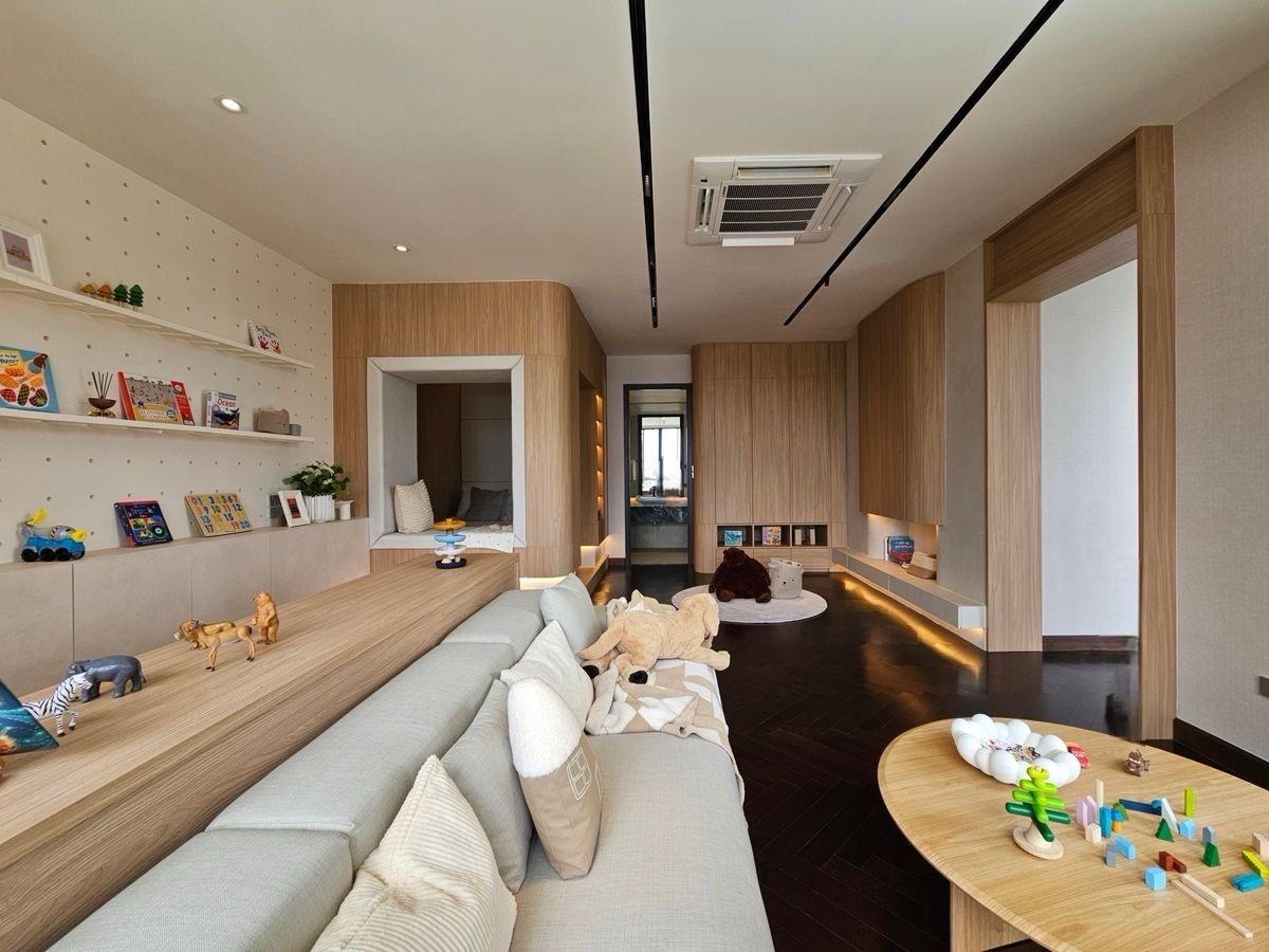 ขายบ้านเลียบทางด่วนรามอินทรา : 🏆🏠Cira Residences (ซีรา เรสซิเดนเซส) บ้านเดี่ยว 3.5 ชั้น บนถนนประดิษฐ์มนูธรรม ใกล้แยกพระราม 9 ติดต่อ 086-795-9997 (จิมมี่)