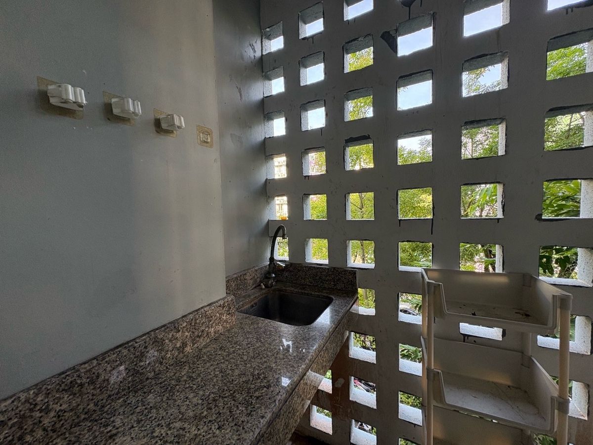 For RentCondoRama9, Petchburi, RCA : For rent: I-House Condo RCA.