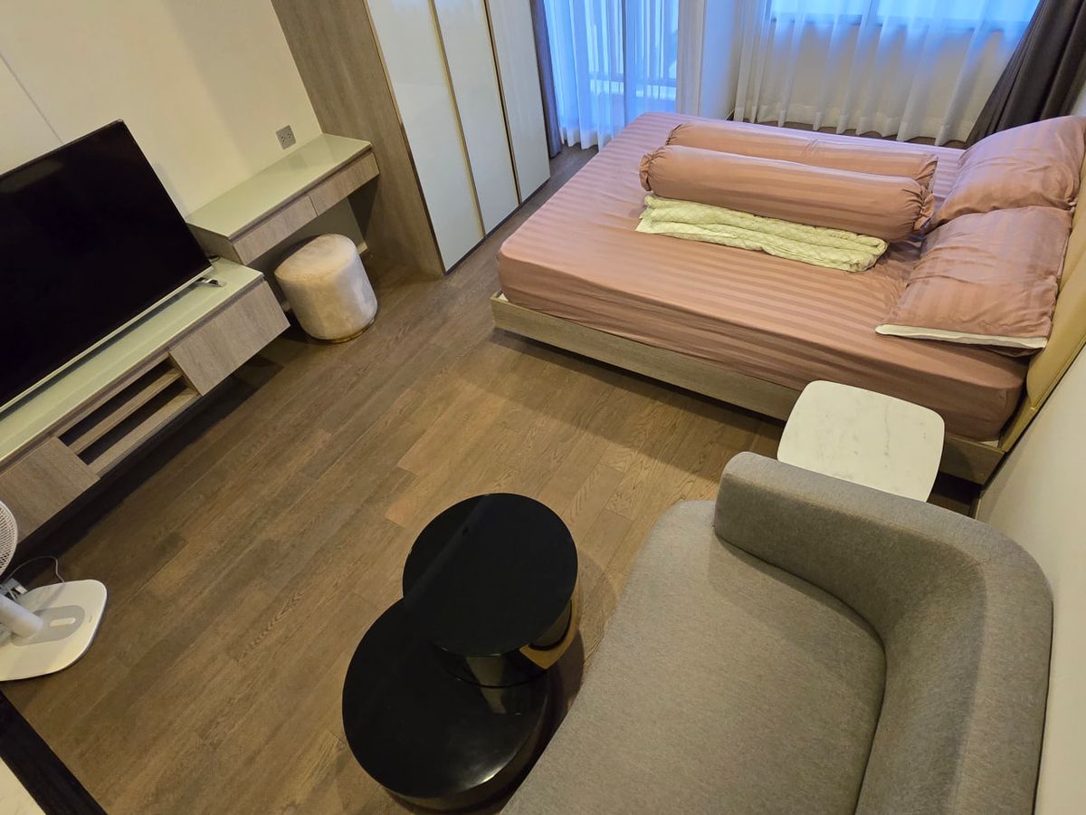 ให้เช่าคอนโดราชเทวี พญาไท : Park Origin Phayathai【𝐑𝐄𝐍𝐓】🔥สวยครบทุกมุม จัดสรรพื้นที่อย่างชาญฉลาด ใช้งานได้คุ้มทุกตารางเมตร🔥  ติดต่อไลน์ไอดี: @hacondo