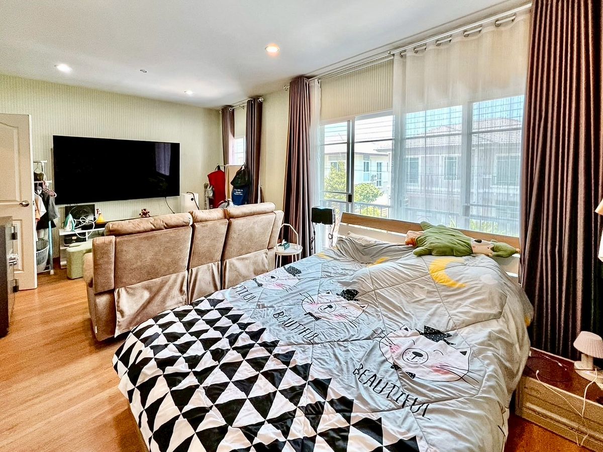 ขายบ้านพุทธมณฑล ศาลายา : ขายบ้านเดี่ยว 2 ชั้น Passorn Prestige ปิ่นเกล้า-เพชรเกษม เนื้อที่ 55.7 ตารางวา 3 ห้องนอน  ตำบลกระทุ่มล้ม อำเภอสามพราน จังหวัดนครปฐม